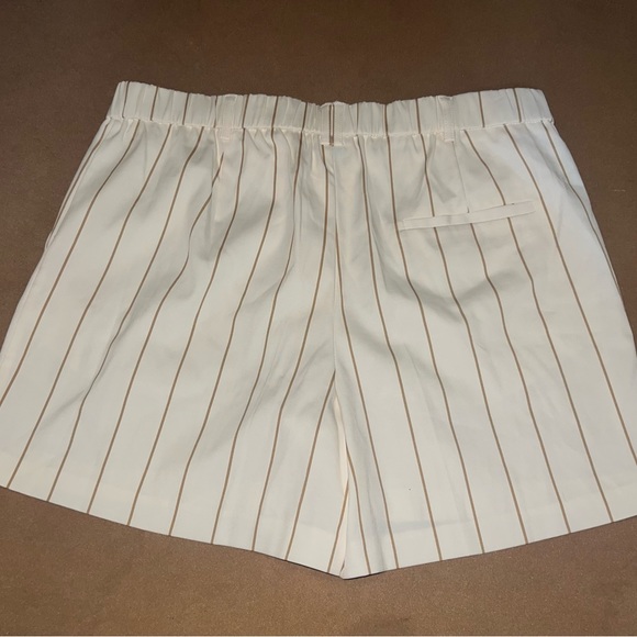 Two piece short set! - Picture 4 of 4